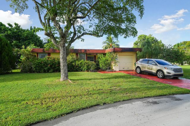 2 of 37 - 6311 Nw 72nd Avenue, Tamarac, FL