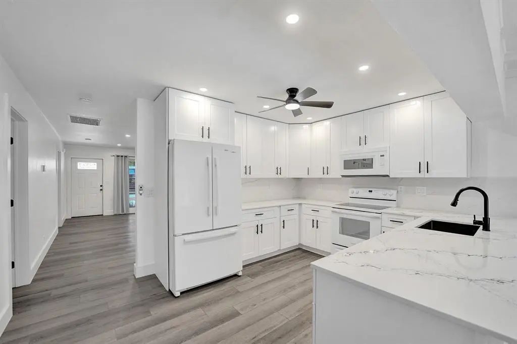 1738 Ne 52nd Street, Fort Lauderdale