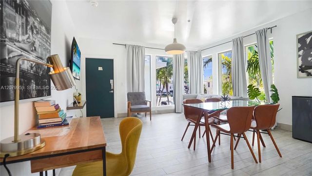 4 of 60 - 1321 15th, Miami Beach, FL