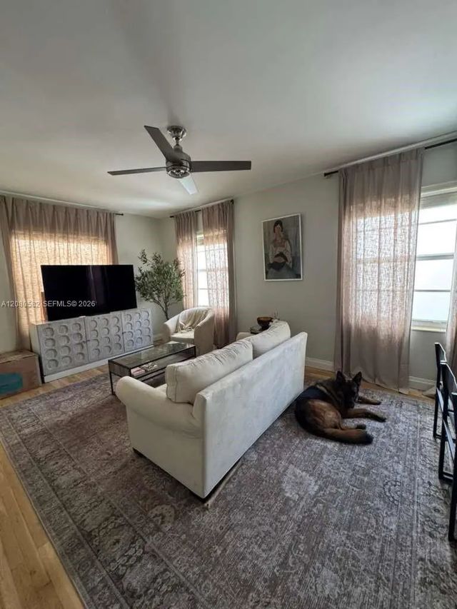3 of 7 - 1755 Washington Avenue #2d, Miami Beach, FL