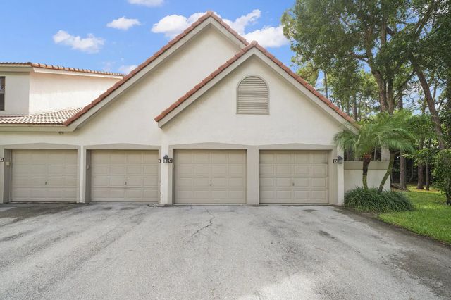 2 of 32 - 5780 Coach House Circle #c, Boca Raton, FL