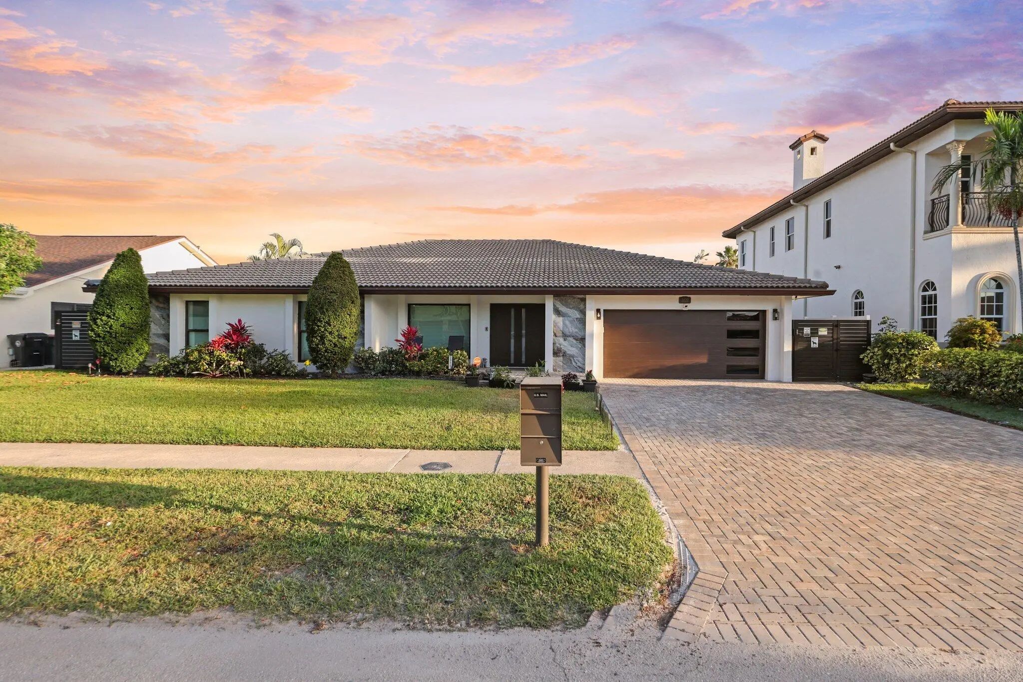 2820 Ne 47th Street, Lighthouse Point