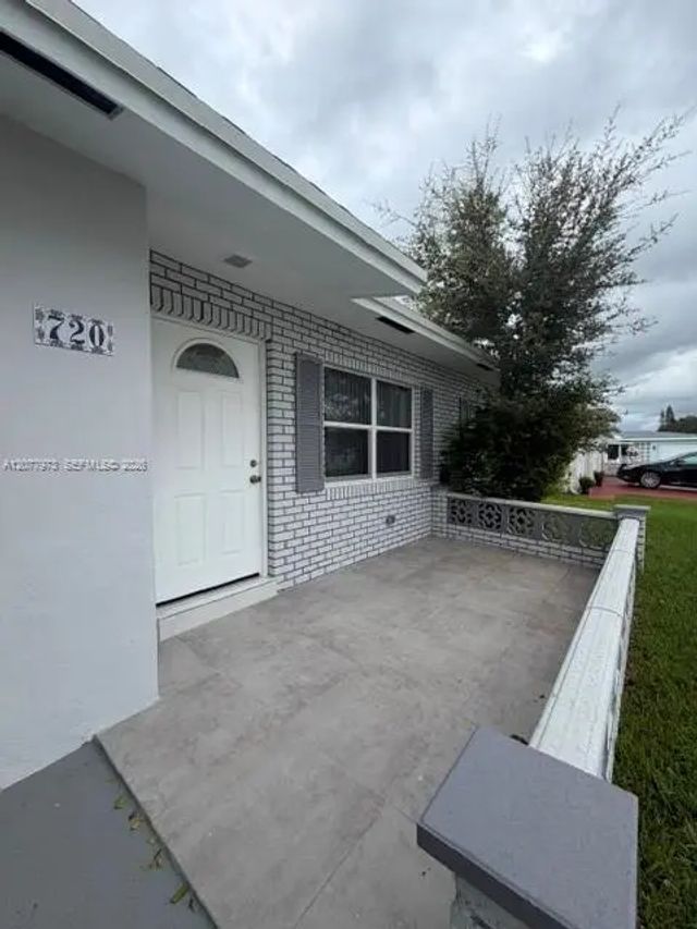 3 of 18 - 720 Nw 74th Way, Margate, FL