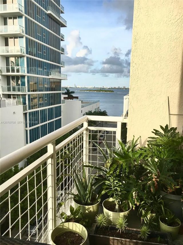 2001 Biscayne Boulevard #2604, Miami
