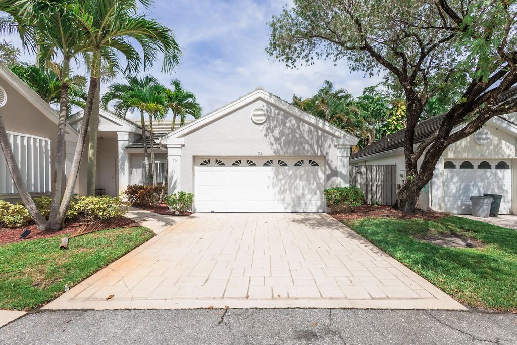 73 Admirals Court, Palm Beach Gardens
