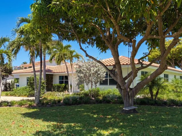 2 of 15 - 1584 Blue Water Terrace N, Lauderdale-By-The-Sea, FL