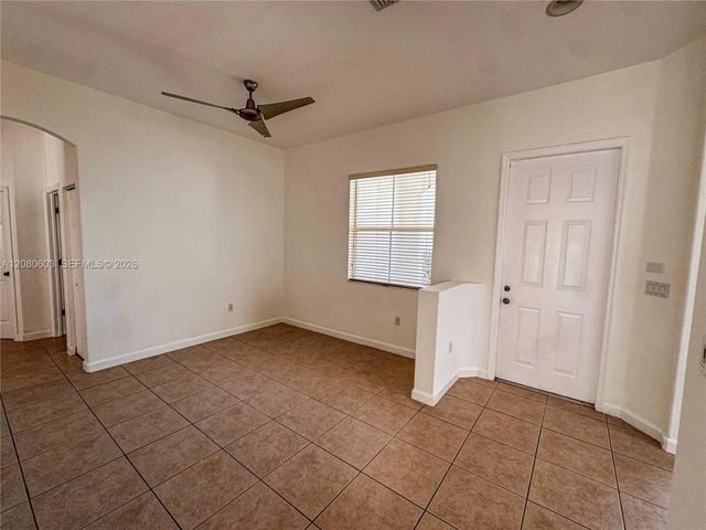 4 of 24 - 1770 Se 18th Terrace, Homestead, FL