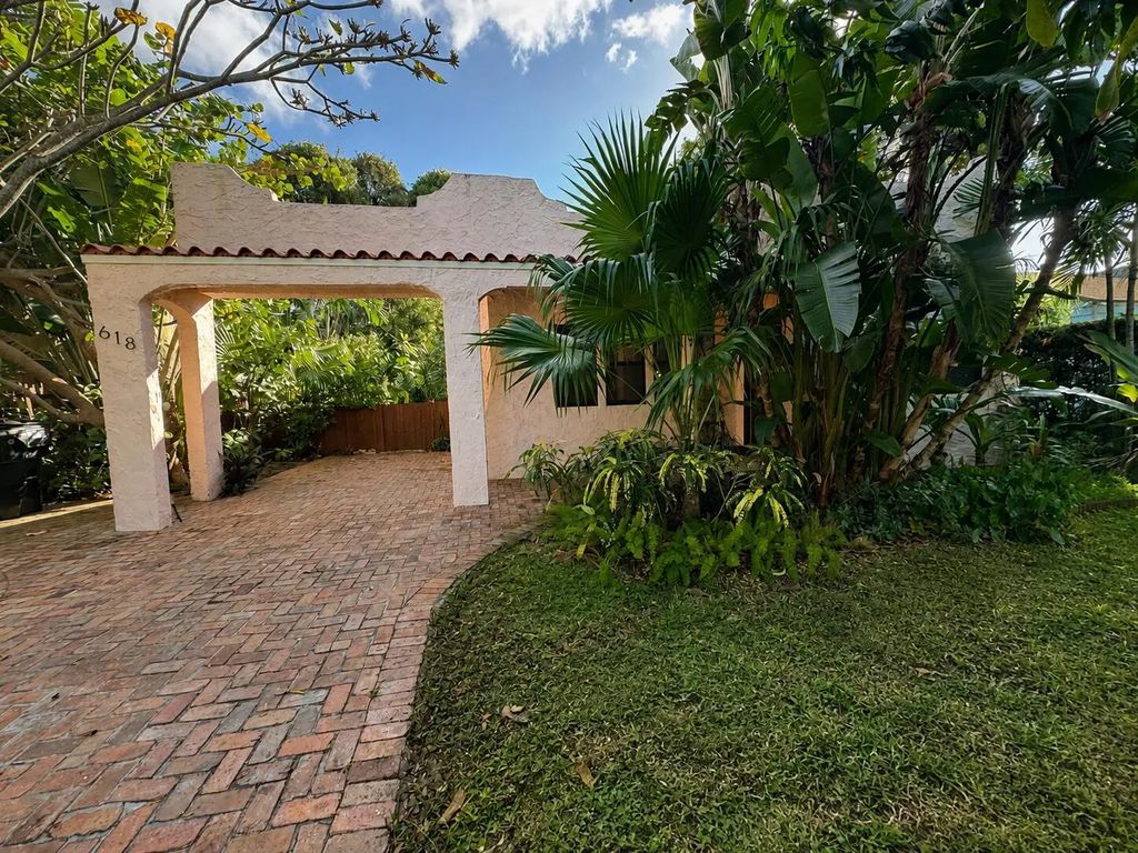 618 S K Street S, Lake Worth Beach