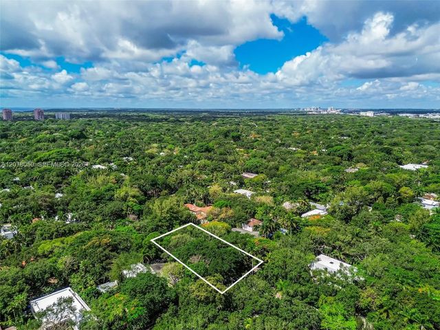 5 of 9 - 3595 Avocado Avenue, Miami, FL