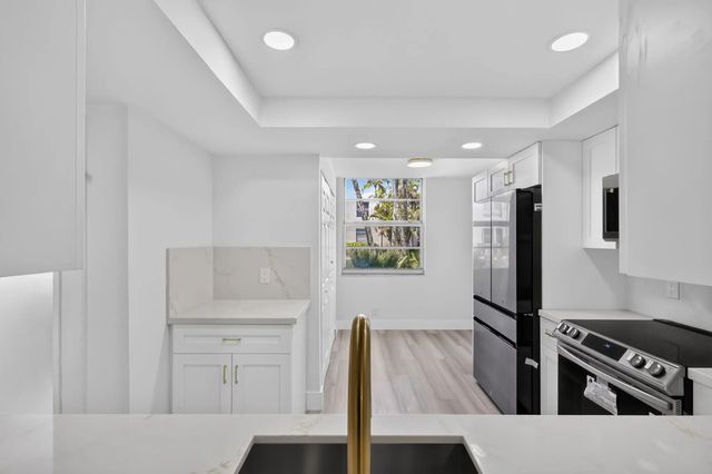 5 of 19 - 7 Willowbrook Lane #101, Delray Beach, FL
