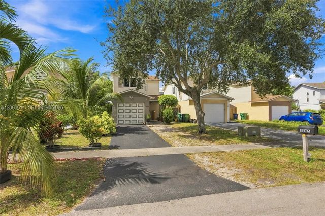3 of 36 - 5506 Nw 22nd Street, Lauderhill, FL