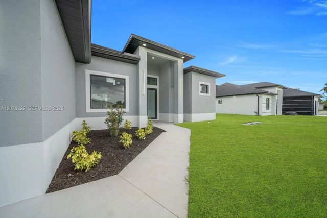 4 of 37 - 3616 6th Street Sw, Lehigh Acres, FL