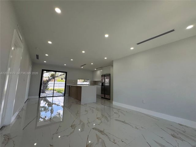 5 of 19 - 2251 Nw 193rd Terrace, Miami Gardens, FL