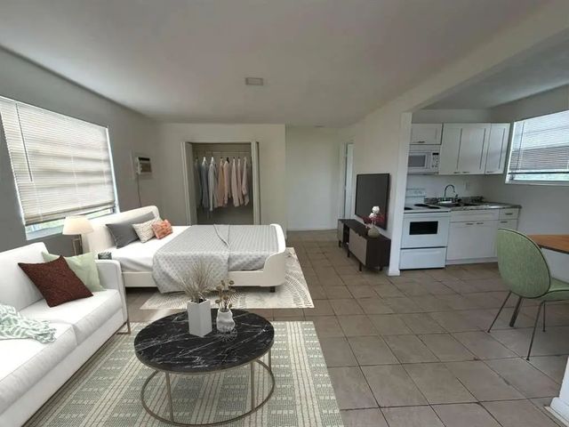 2 of 6 - 1853 Nw 5th Street, Miami, FL