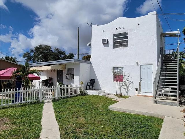3 of 6 - 1853 Nw 5th Street, Miami, FL