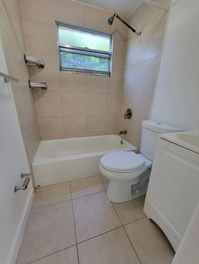 5 of 6 - 1853 Nw 5th Street, Miami, FL