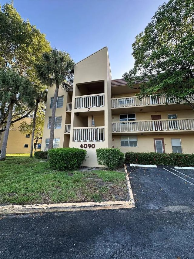 2 of 31 - 6090 Nw 64th Avenue #310, Tamarac, FL