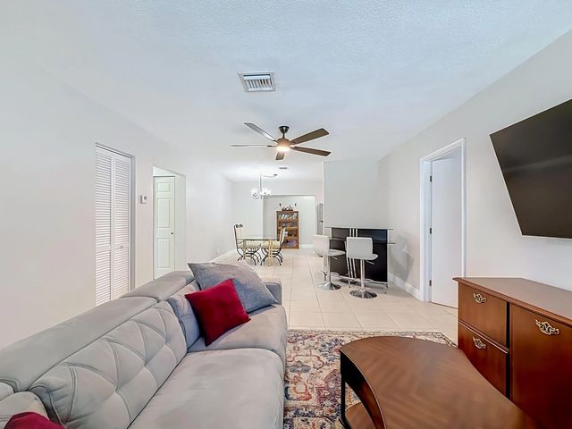 3 of 50 - 3801 Ne 4th Avenue, Pompano Beach, FL