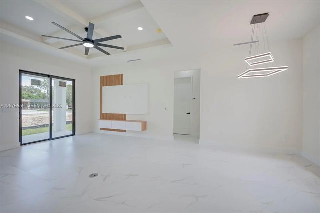 5 of 31 - 706 W 11, Lehigh Acres, FL