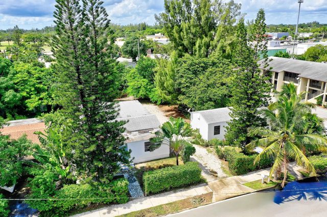 3 of 34 - 2405-2407 N East Coast Street, Lake Worth Beach, FL