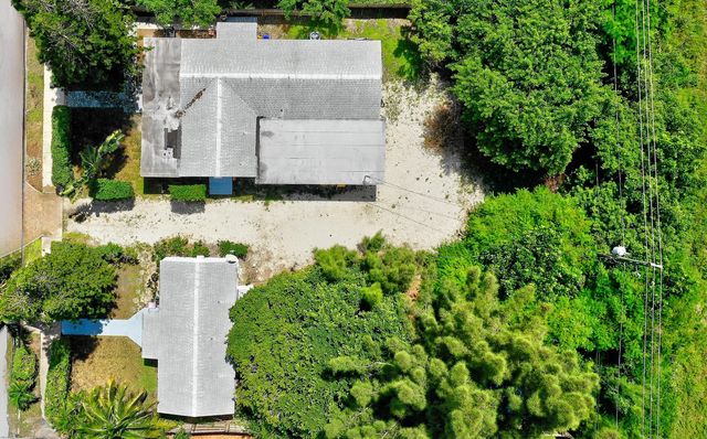 5 of 34 - 2405-2407 N East Coast Street, Lake Worth Beach, FL