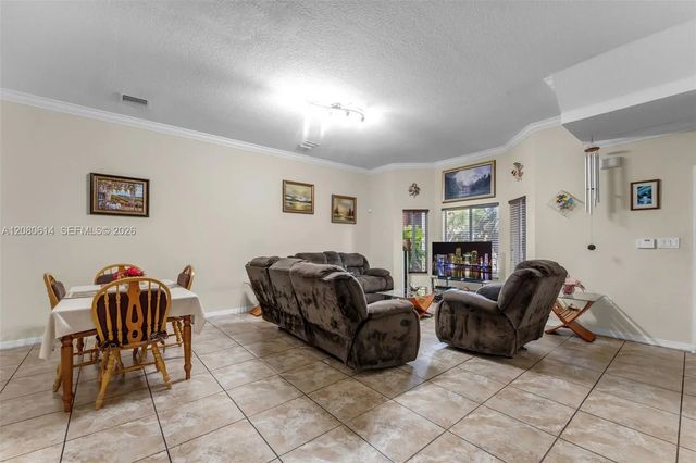4 of 32 - 2324 Se 17th Terrace, Homestead, FL