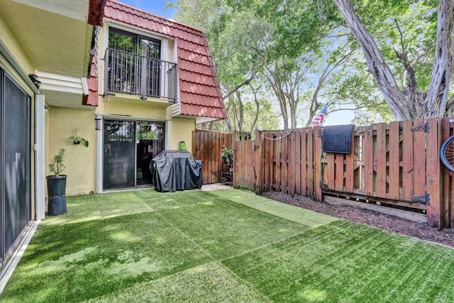 2 of 29 - 9993 Nw 7th Street, Plantation, FL