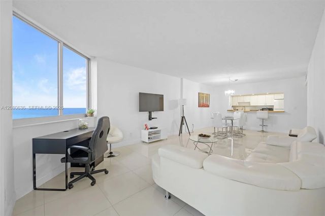 19370 Collins Avenue #1426, Sunny Isles Beach
