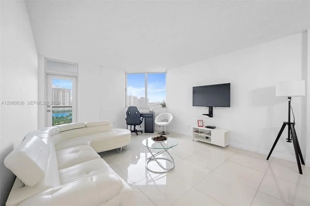 2 of 27 - 19370 Collins Avenue #1426, Sunny Isles Beach, FL
