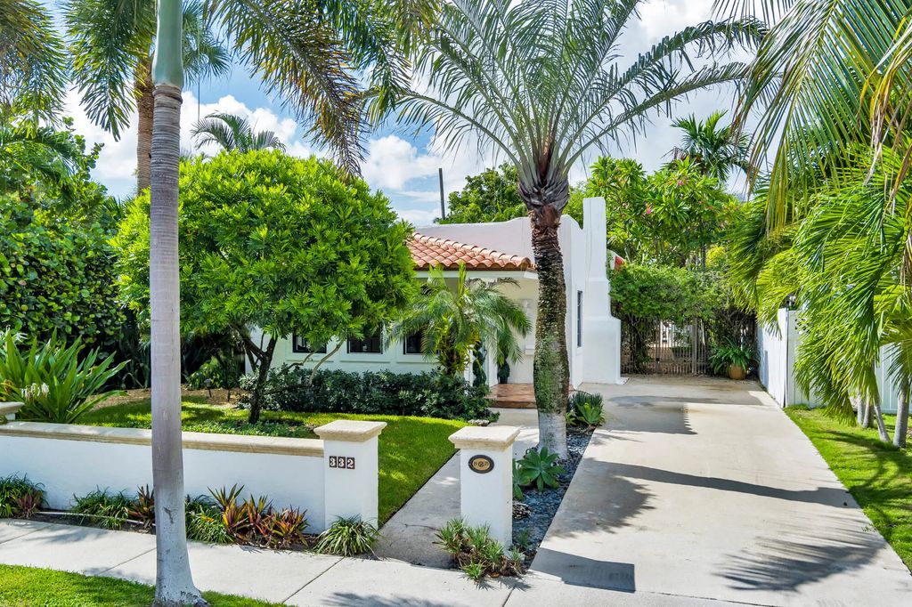 332 Pilgrim Road, West Palm Beach