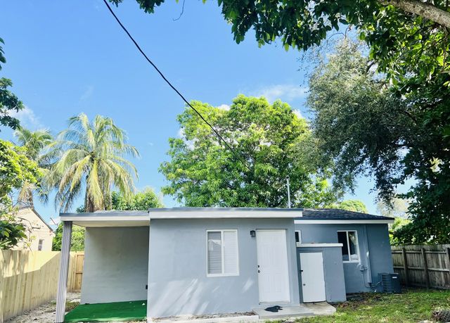 4 of 19 - 3100 Nw 171st Street, Miami Gardens, FL