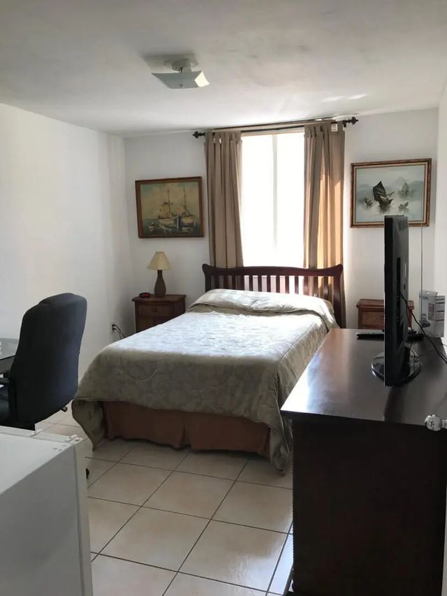 1010 Nw 11th Street #207, Miami