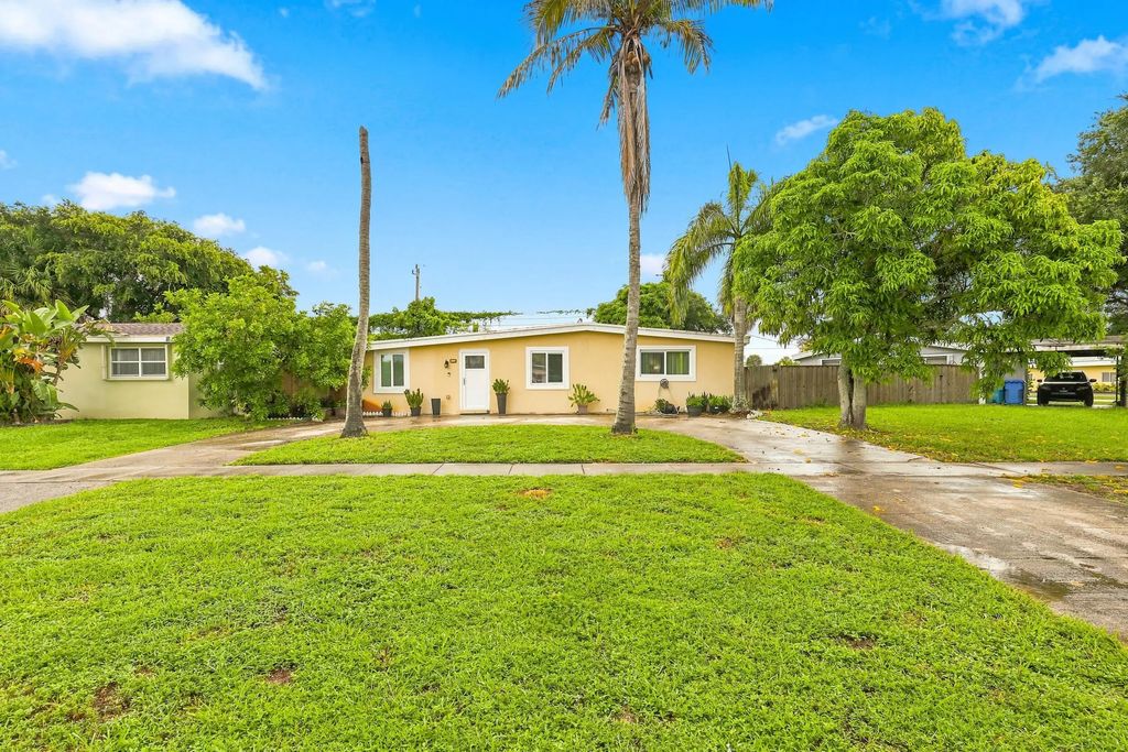 730 Gardenia Drive, Royal Palm Beach