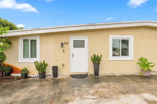 4 of 52 - 730 Gardenia Drive, Royal Palm Beach, FL