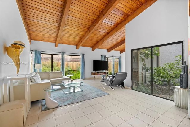3 of 24 - 2679 S Parkview Drive, Hallandale Beach, FL