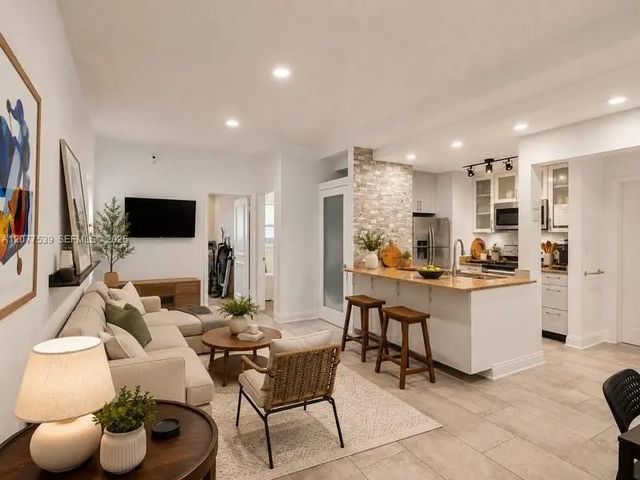 2 of 22 - 910 Bay Drive #15, Miami Beach, FL