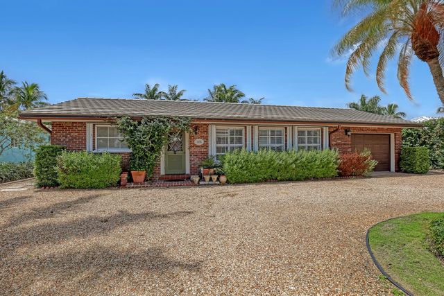 306 Cascade Lane, Palm Beach Shores