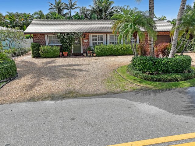 4 of 53 - 306 Cascade Lane, Palm Beach Shores, FL
