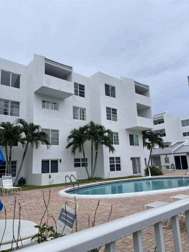 2 of 9 - 2840 Ne 14th St Causeway #203a, Pompano Beach, FL