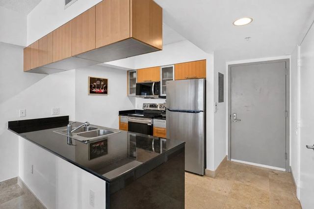 5 of 40 - 1750 N Bayshore Drive #4109, Miami, FL