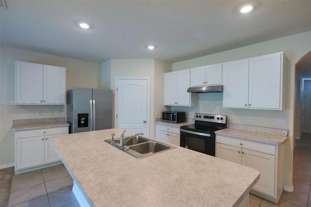 3 of 29 - 660 Cotulla Drive, Kissimmee, FL