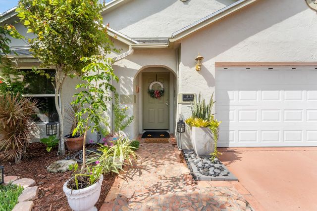 4 of 49 - 5115 Foxhall Drive S, West Palm Beach, FL