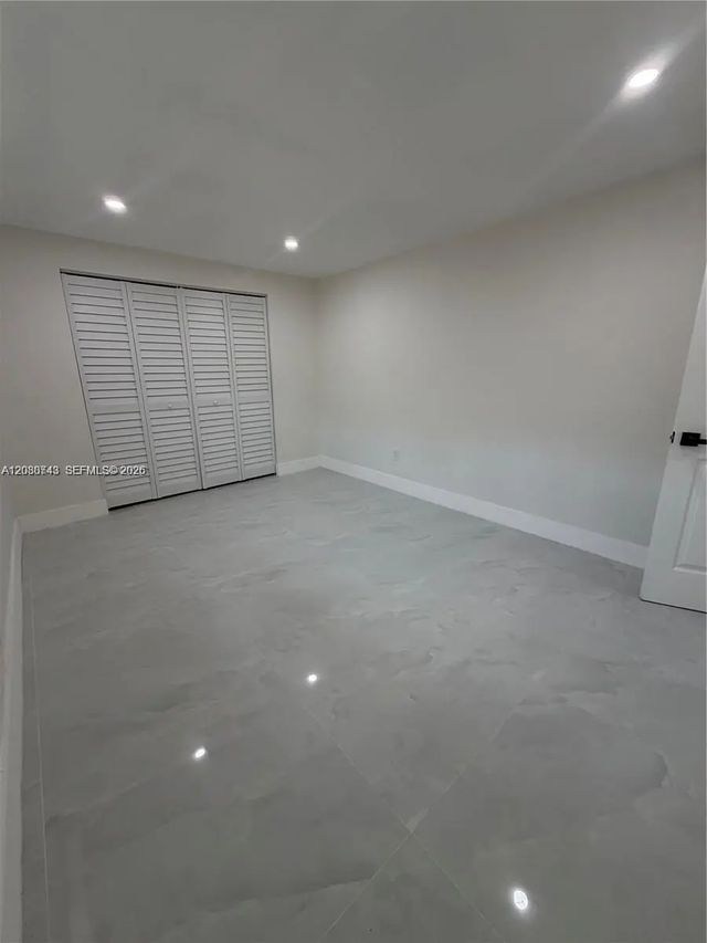 4 of 5 - 2324 Service Road, Opa-Locka, FL