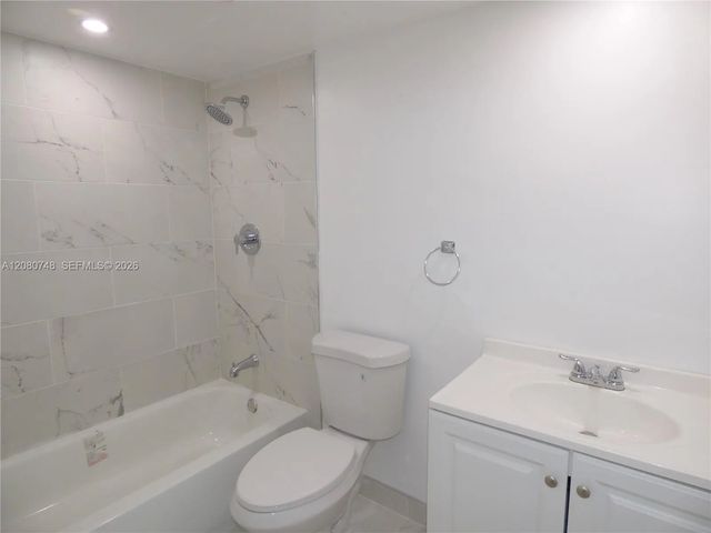 3 of 9 - 361 S Hollybrook Drive #302, Pembroke Pines, FL