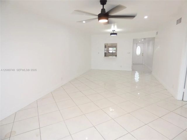 5 of 9 - 361 S Hollybrook Drive #302, Pembroke Pines, FL