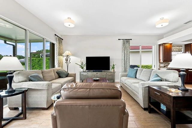 5 of 23 - 508 E Tall Oaks Drive, Palm Beach Gardens, FL