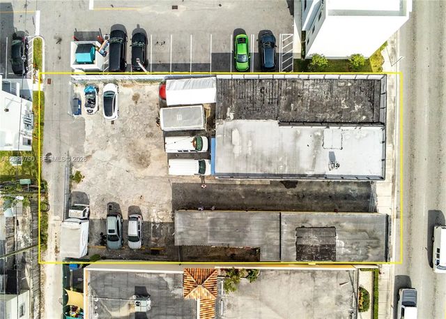 2250 Palm Avenue, Hialeah