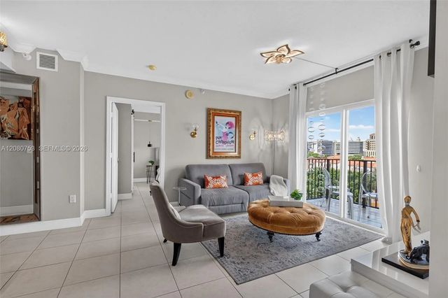 3 of 20 - 1627 Sw 37th Avenue #502, Miami, FL