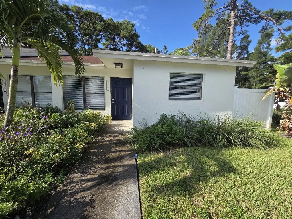 3783 Mil Race Court, Greenacres