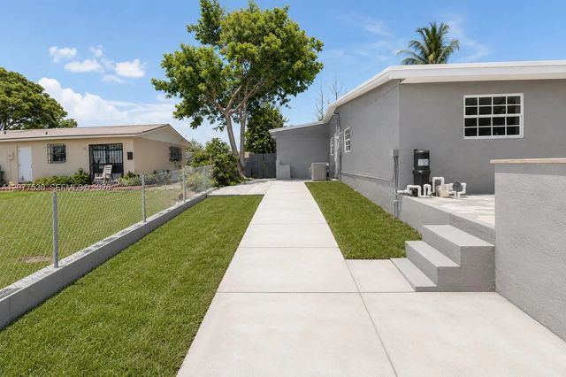 5 of 33 - 14494 Sw 299th Terrace, Homestead, FL
